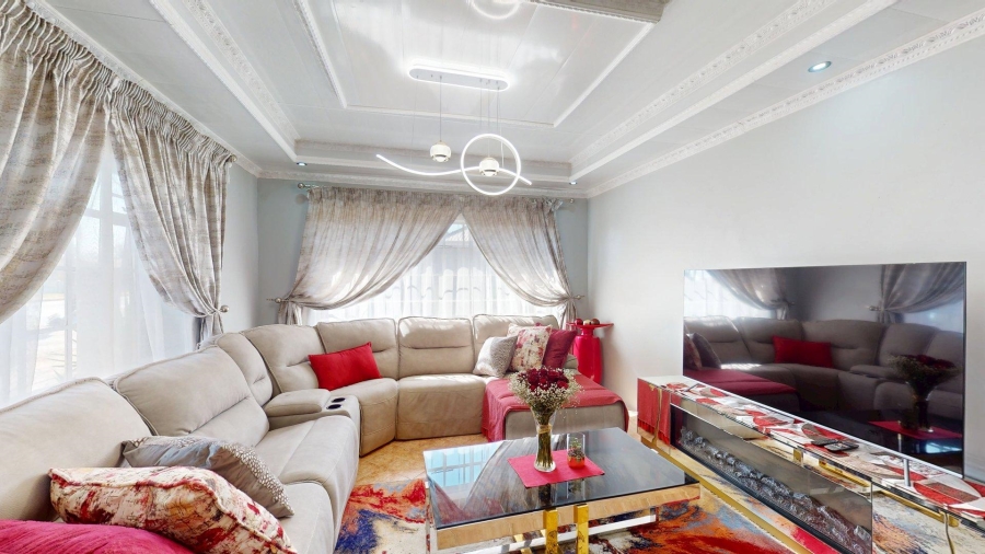 3 Bedroom Property for Sale in Miederpark North West
